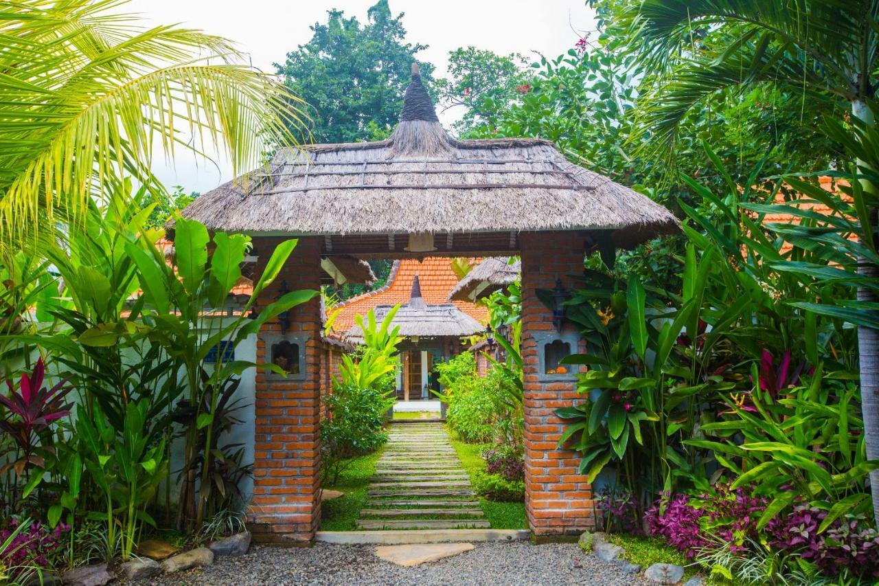 Lata Lama Lovina Exterior foto